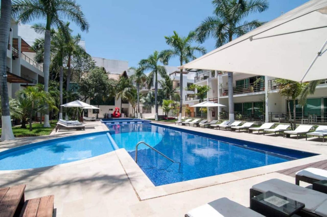 Luxurious & Central Condo In Playa Steps From The Beach Плая-дель-Кармен Экстерьер фото