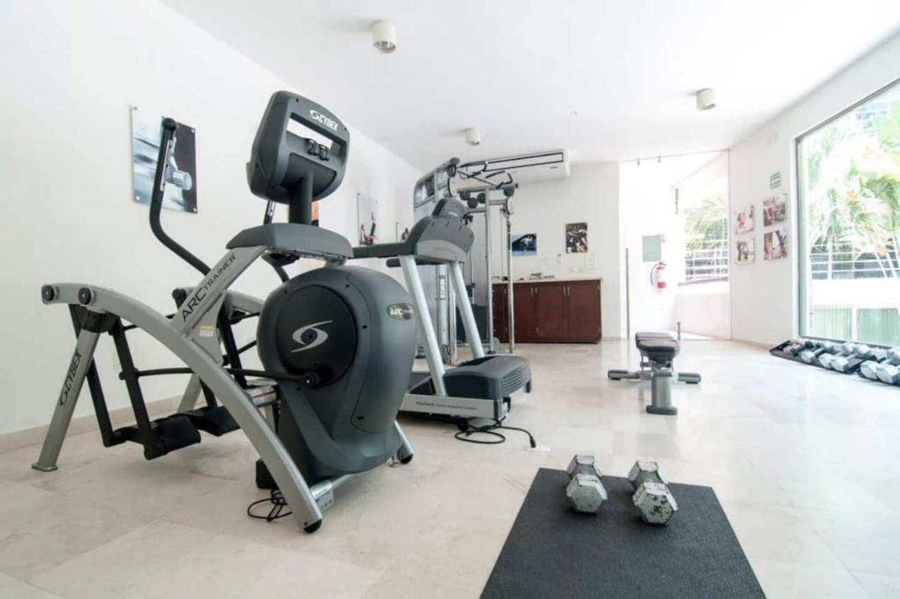 Luxurious & Central Condo In Playa Steps From The Beach Плая-дель-Кармен Экстерьер фото