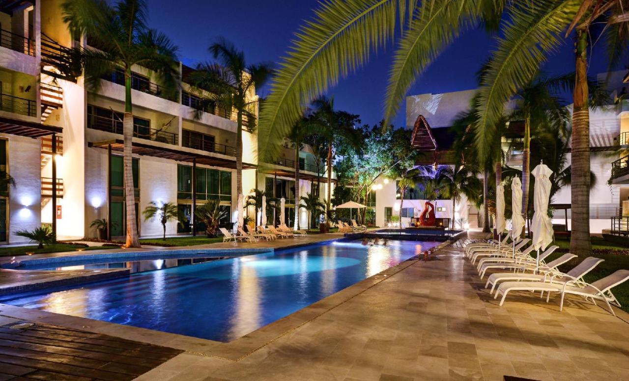 Luxurious & Central Condo In Playa Steps From The Beach Плая-дель-Кармен Экстерьер фото
