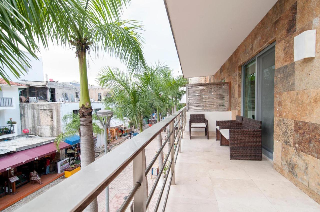 Luxurious & Central Condo In Playa Steps From The Beach Плая-дель-Кармен Экстерьер фото