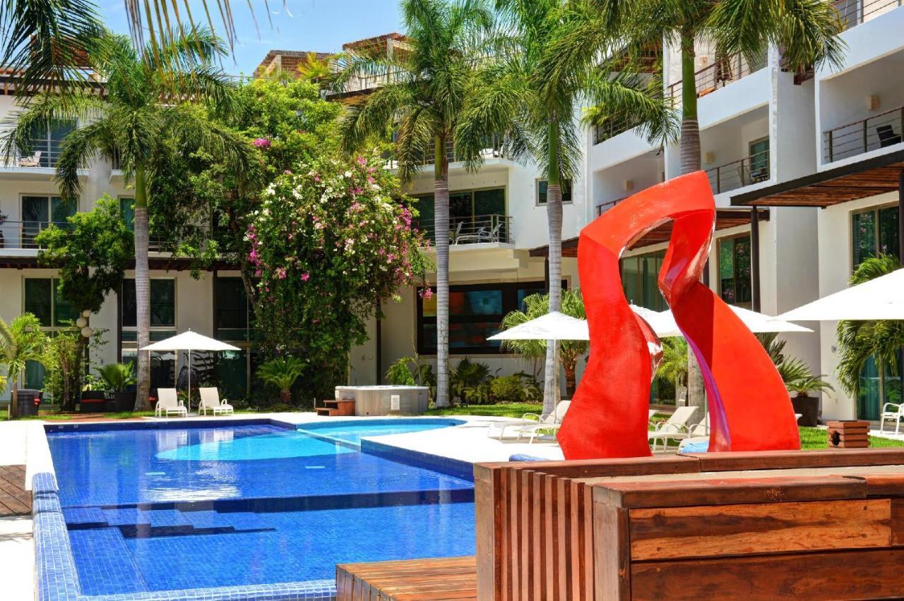 Luxurious & Central Condo In Playa Steps From The Beach Плая-дель-Кармен Экстерьер фото