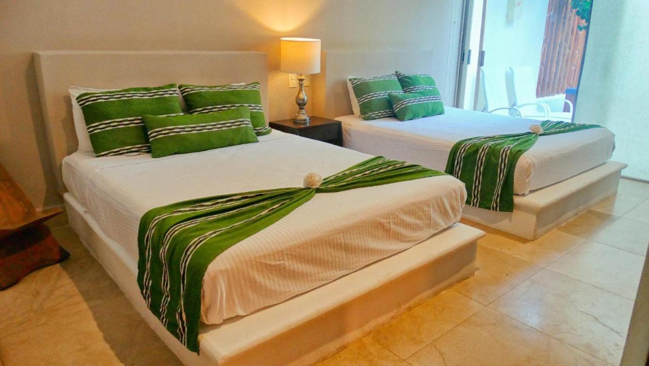 Luxurious & Central Condo In Playa Steps From The Beach Плая-дель-Кармен Экстерьер фото