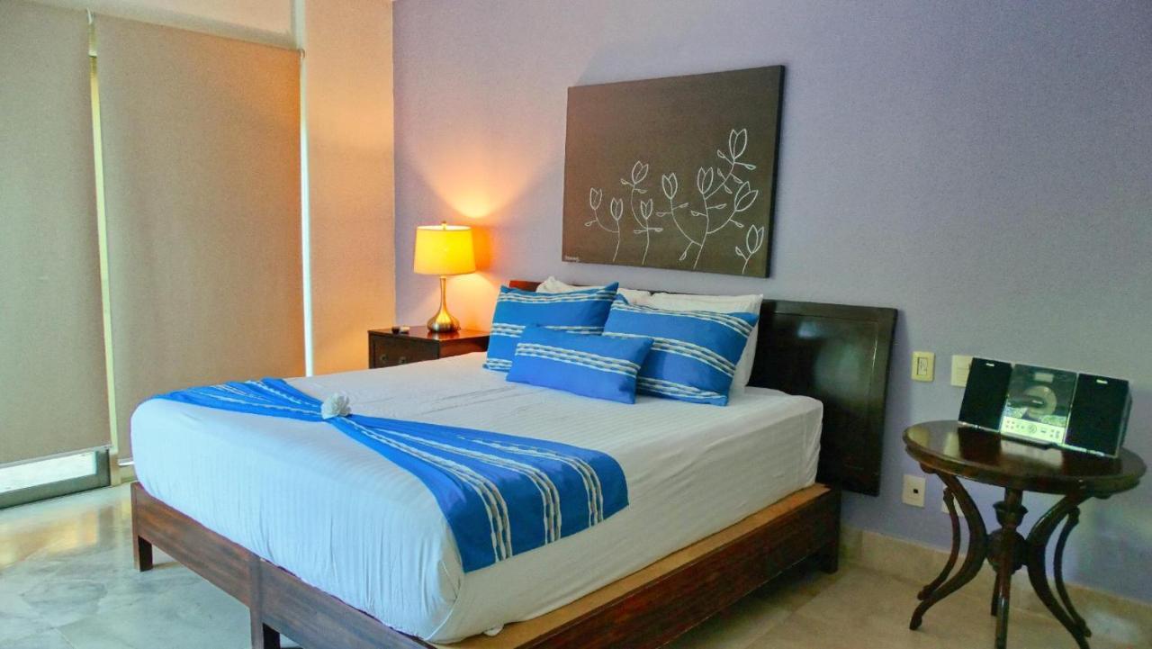 Luxurious & Central Condo In Playa Steps From The Beach Плая-дель-Кармен Экстерьер фото